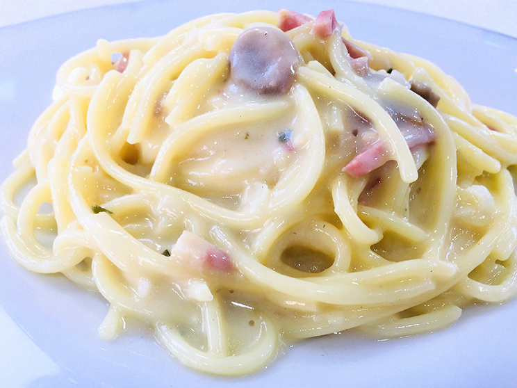 Salsa alla carbonara (con funghi).