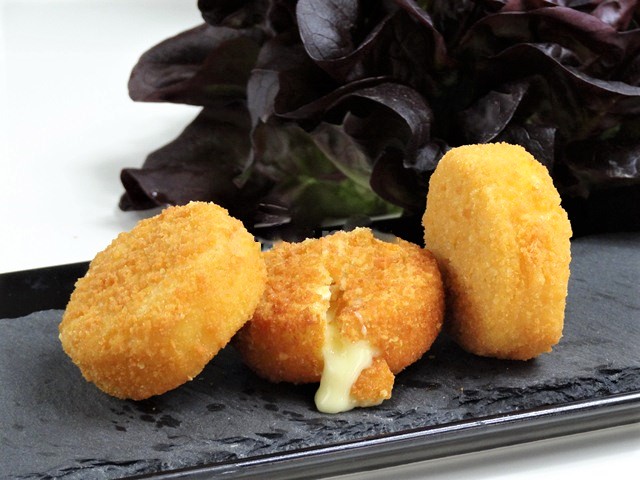 Camembert Cheese in Breadcrumbs 40gr