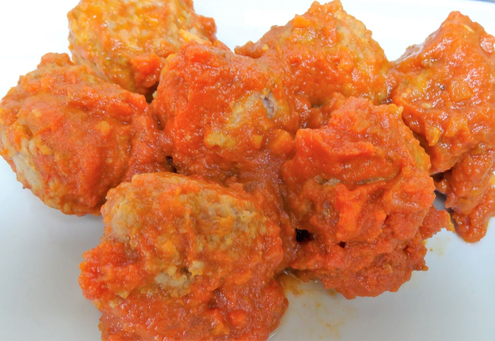 Albondigas con Tomate frito Natural