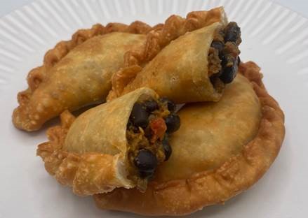 Empanadilla Artesanal rellena de Chili con Carne  75 G