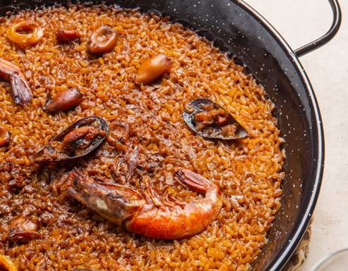 Paella de marisco - 2 porções (480 g de caldo 350 g de arroz)